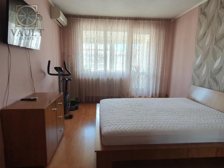 Apartament cu 3 camere decomandat, mobilat în Dristor