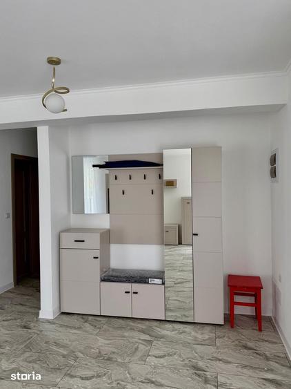 Casă cu 4 camere cu Teren 400 Mp în Central