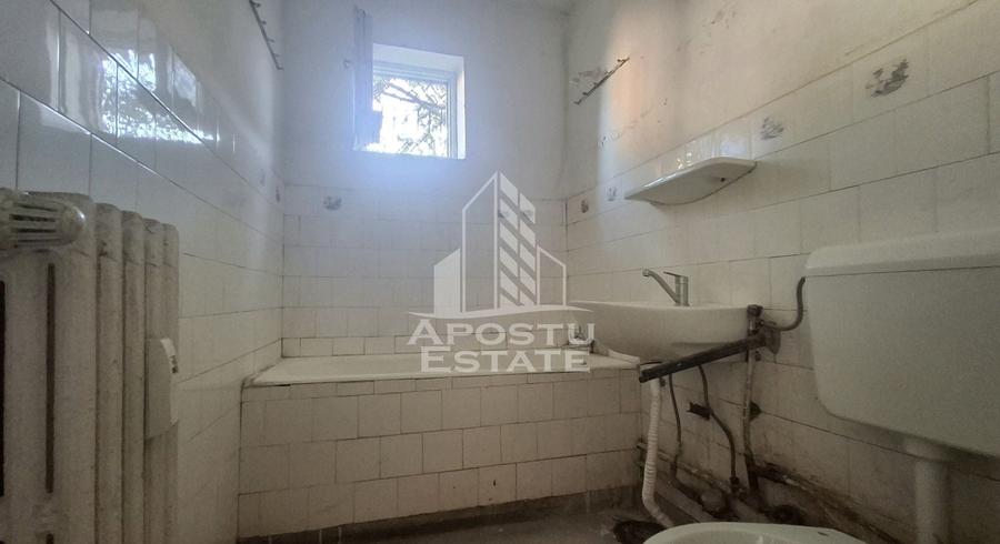 Apartament cu 2 camere circular în Polivalentă