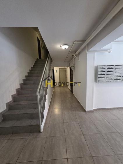 Apartament cu 3 camere decomandat, mobilat în Central