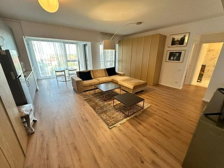 Apartament cu 2 camere decomandat în Sisești