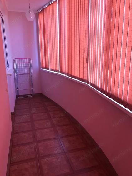 Garsonieră decomandată în Unirii