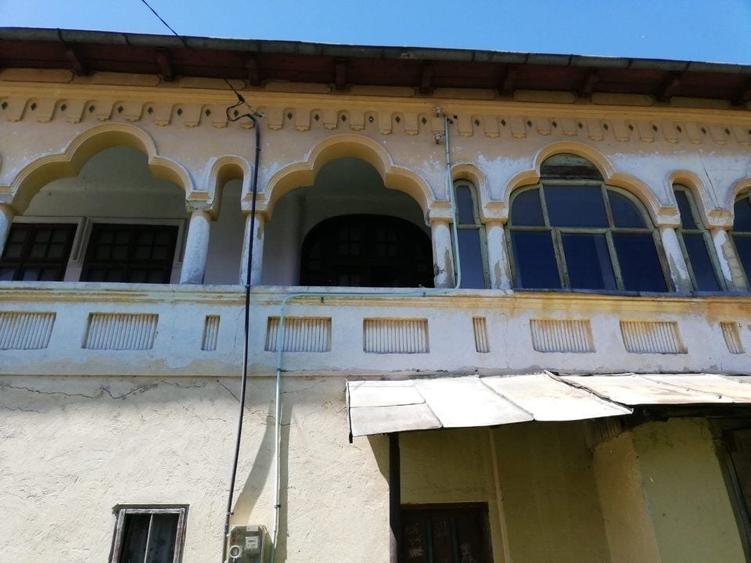 Casă individuală cu 7 camere cu Canalizare în Bezdead