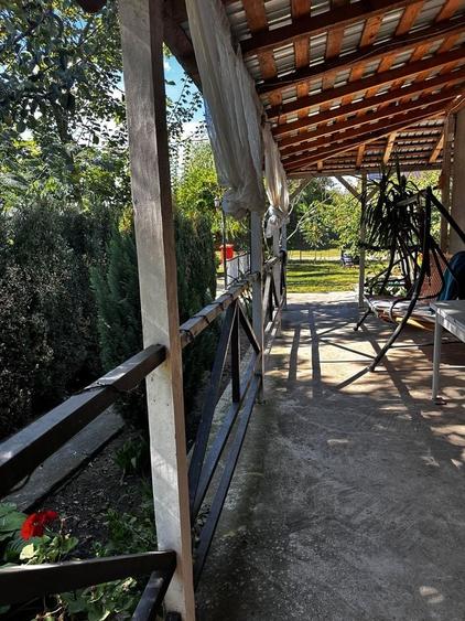Casă cu 4 camere în Frumușani