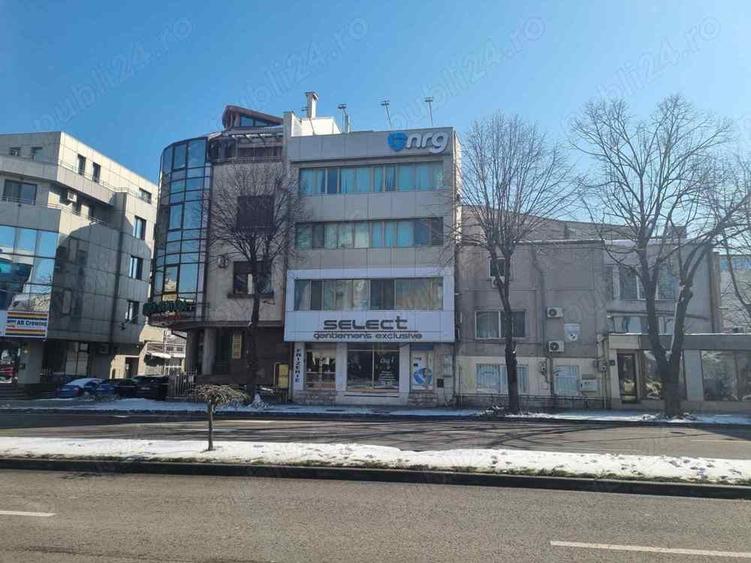 Spațiu comercial, în Capitol