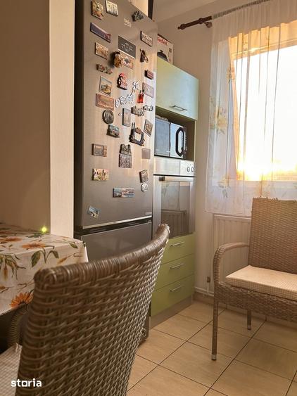 Apartament cu 3 camere decomandat în Nicolina