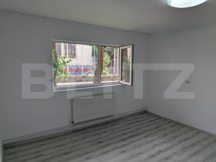 Apartament cu 2 camere semidecomandat în Micro 11