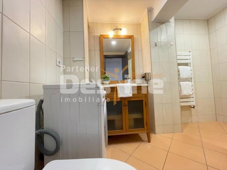 Apartament cu 5 camere decomandat, mobilat în Domenii