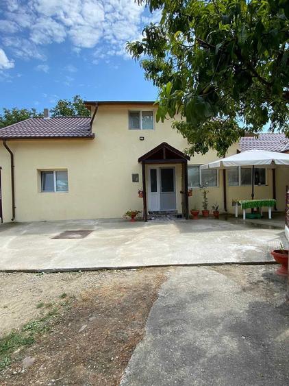 Casă cu 4 camere în Nișcov