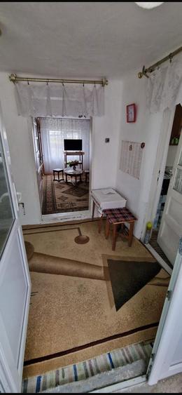 Casă cu 3 camere în Cornuțel