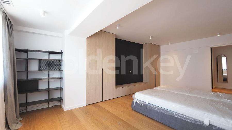 Apartament cu 4 camere decomandat, mobilat în Herăstrău