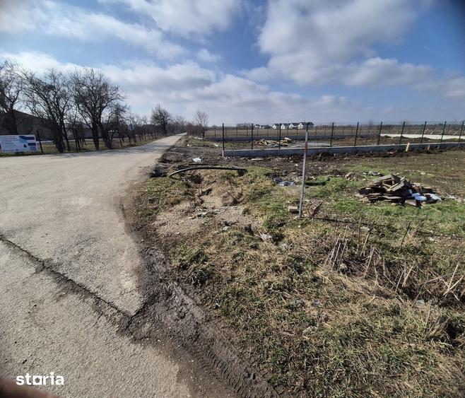 Teren de 846 mp, în Gura Ocniței