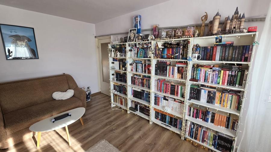 Apartament cu 2 camere decomandat în Central