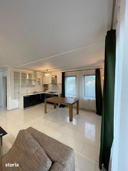 Apartament cu 3 camere în Dumbrăvița
