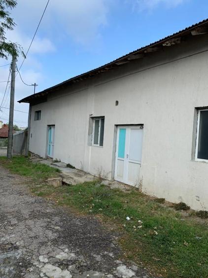 Spațiu industrial, de 230 mp, în Central