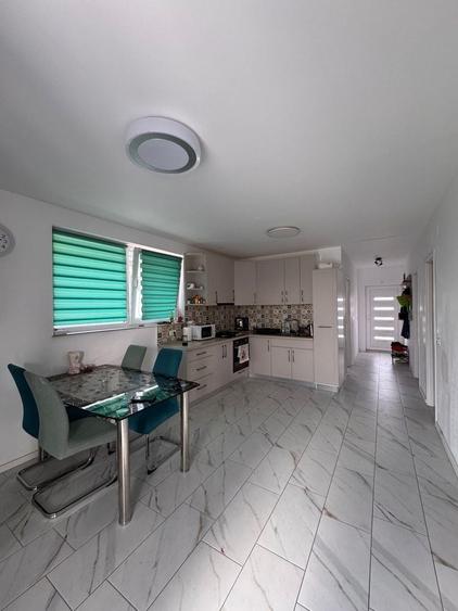 Casă cu 3 camere cu Teren 370 Mp în Nojorid