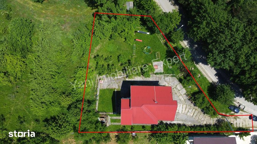 Casă cu 7 camere cu Teren 1340 Mp în Curtea de Argeș