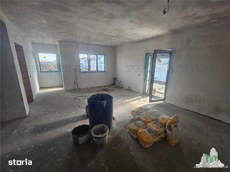 Casă cu 4 camere cu Teren 464 Mp în Joița