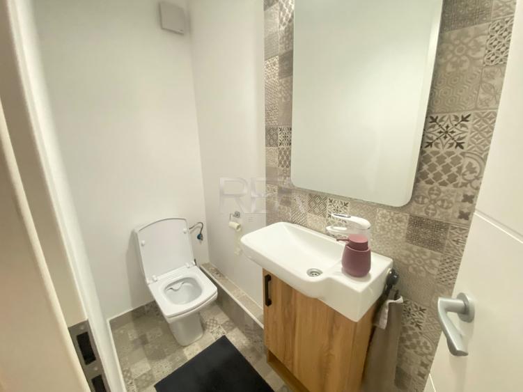 Apartament cu 3 camere decomandat, mobilat în Rahova