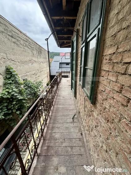 Casă cu 4 camere cu Teren 472 Mp în Ultracentral