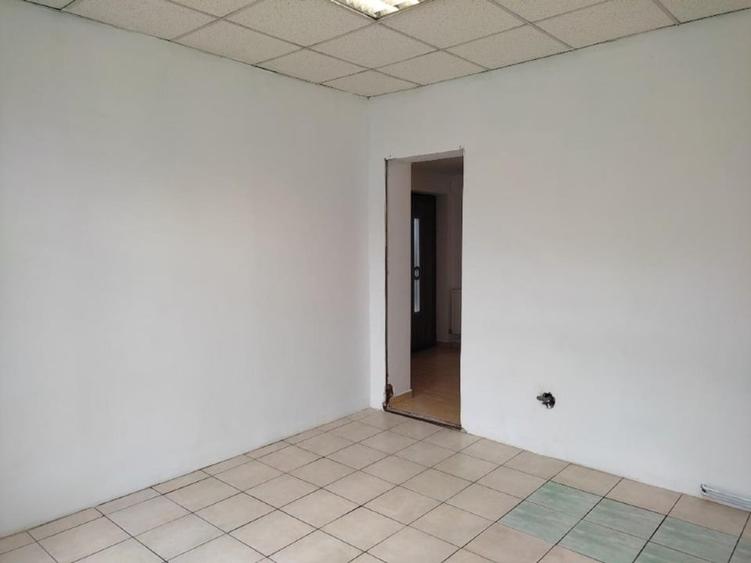 Spațiu comercial, de 60 mp, în P-ța Muncii