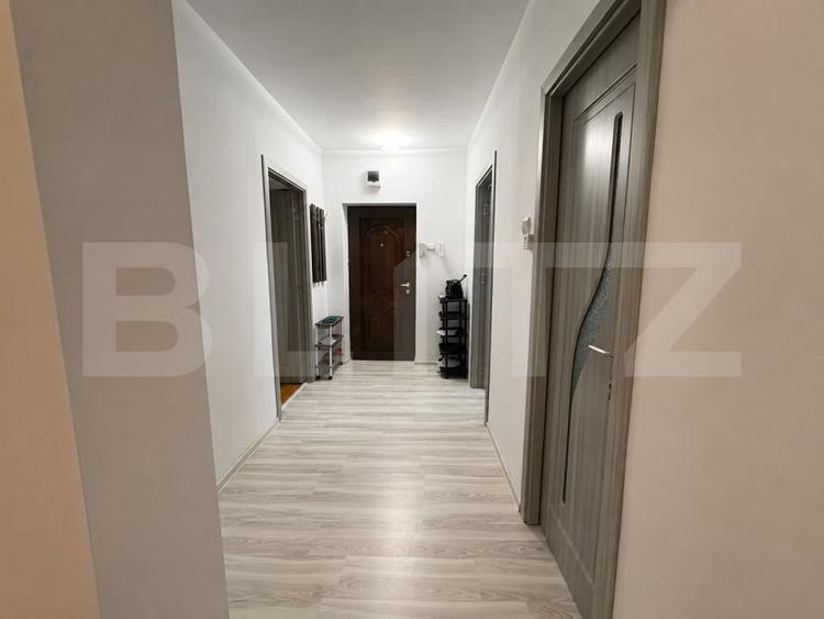 Apartament cu 4 camere decomandat, mobilat în Hunedoara
