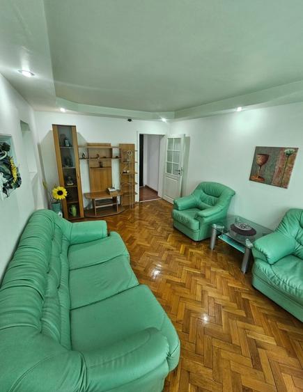 Apartament 3 camere decomandat zona centrala - 4