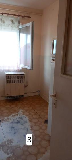 Apartament cu 2 camere nedecomandat în Central
