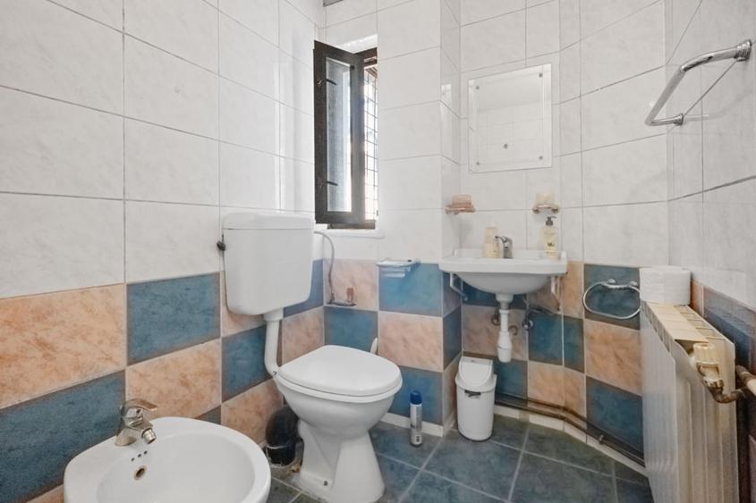 VANZARE VILA 9 CAMERE DACIA- RADU DE LA AFUMATI NR.42 - COMISION 0% - 37
