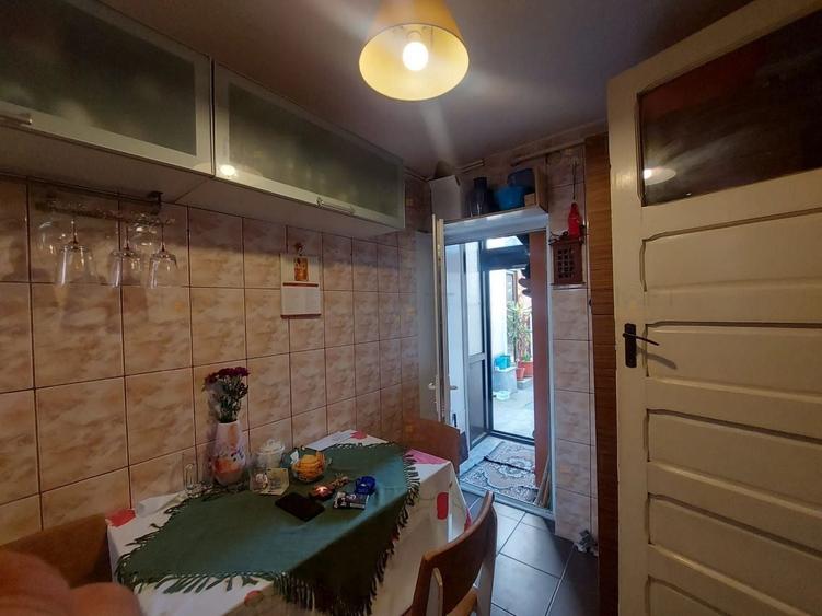 Casă individuală cu 2 camere cu Canalizare în Banu Manta