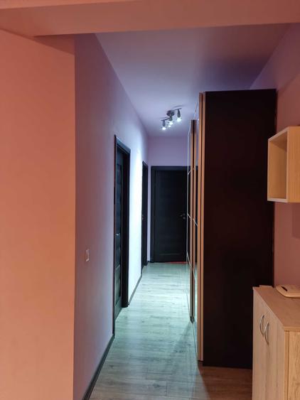 Apartament cu 3 camere în Florești