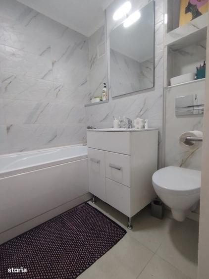 Apartament cu 4 camere decomandat în Central