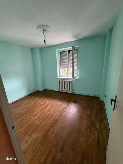 Apartament cu 4 camere în Ultracentral