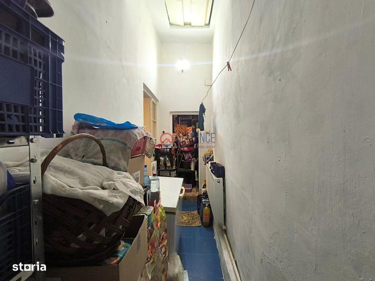 CENTRU - Casa solida cu etaj ,la pret de apartament ! - 19