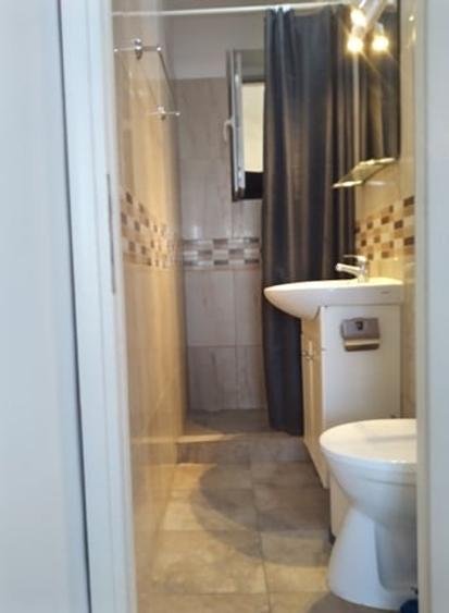 Apartament cu 3 camere semidecomandat în Sala Palatului