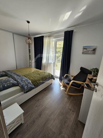 Apartament cu 3 camere semidecomandat, mobilat în Mănăștur