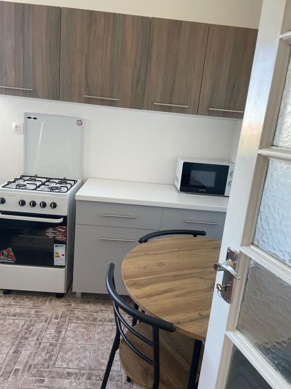 Apartament cu 2 camere decomandat în Exterior Vest