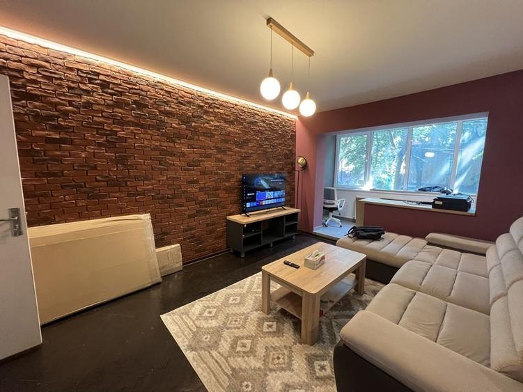 Apartament cu 2 camere decomandat în Eminescu