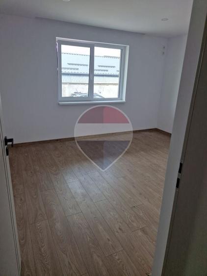 Spa?iu de birouri, 2 camere, ultrafinisat in zona Vasil... - 3
