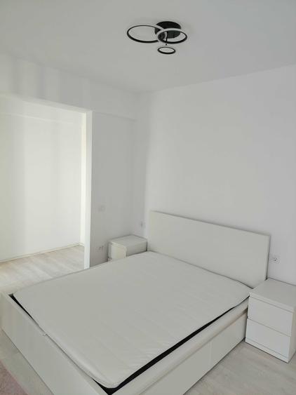 Apartament cu 3 camere în Tomești