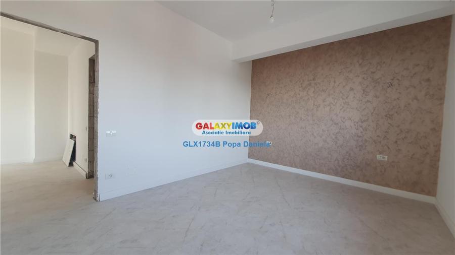 Apartament cu 5 camere decomandat în Mihai Bravu