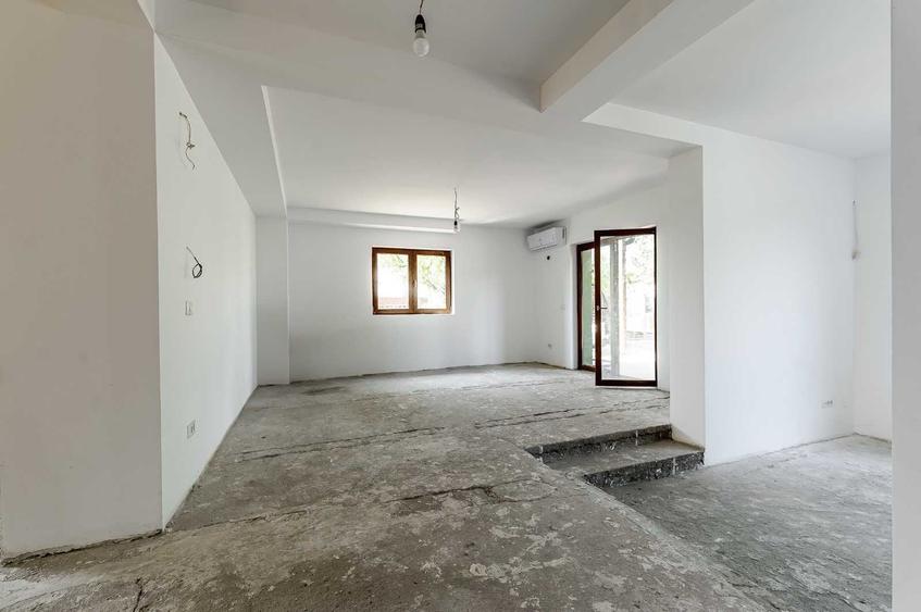 Casă cu 4 camere în Central