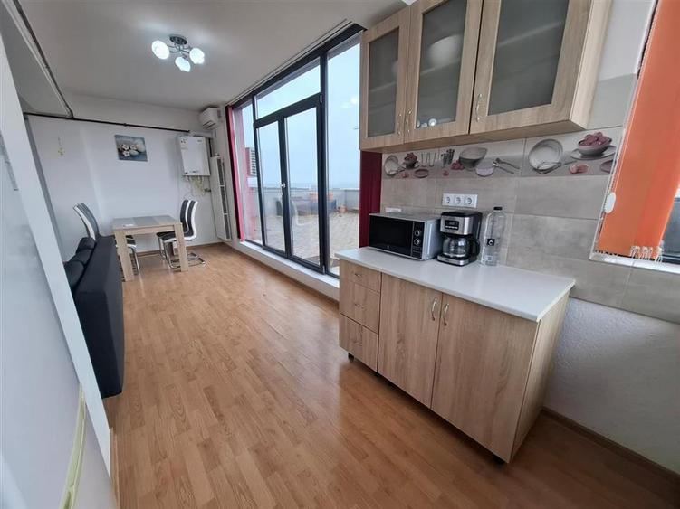 Penthouse cu 3 camere semidecomandat, mobilat în Șelimbăr