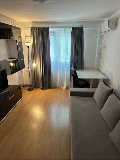 Proprietar, inchiriez apartament 2 camere decomandat, centrala proprie, Pia?a Sudului - 4