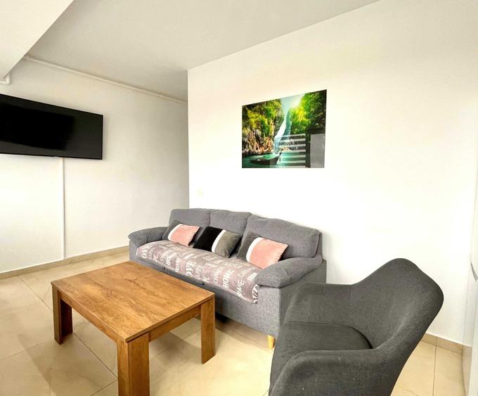 PF inchiriez apartament cu 3 dormitoare, 2 bai, parcare, PRIMA Sucevei - 2