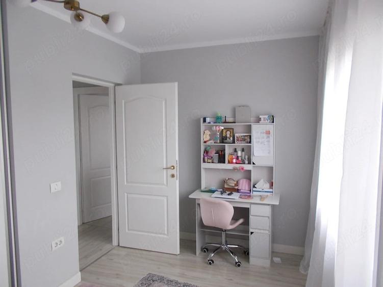 Casă cu 4 camere cu Teren 1190 Mp în Parța