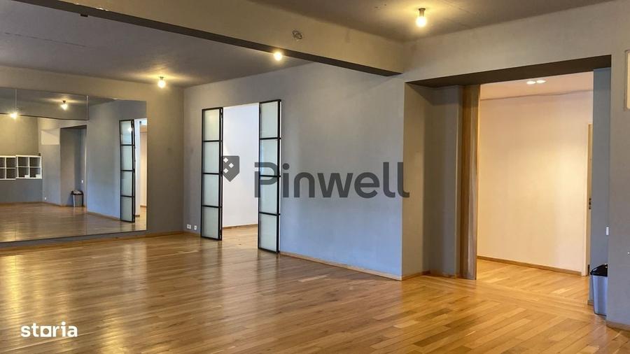 Apartament cu 4 camere în Dacia