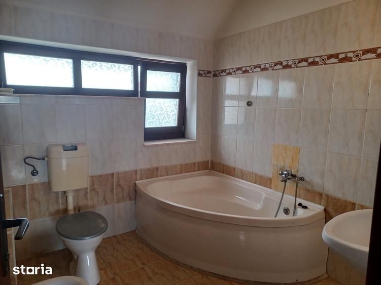 Casă cu 3 camere cu Teren 120 Mp în Sânmartin
