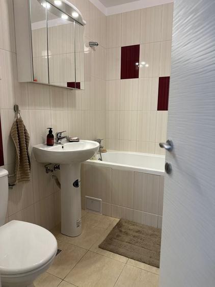 Apartament cu 2 camere decomandat în Exterior Vest