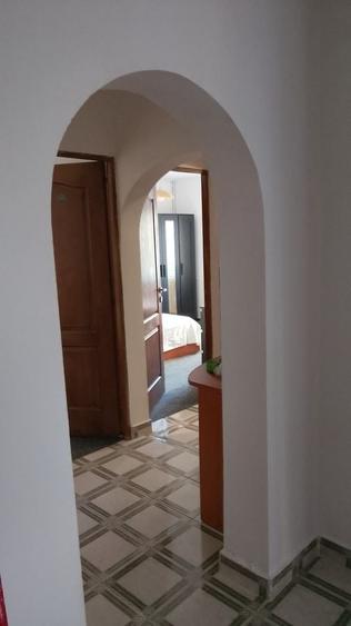 Apartament cu 3 camere decomandat în Unirii